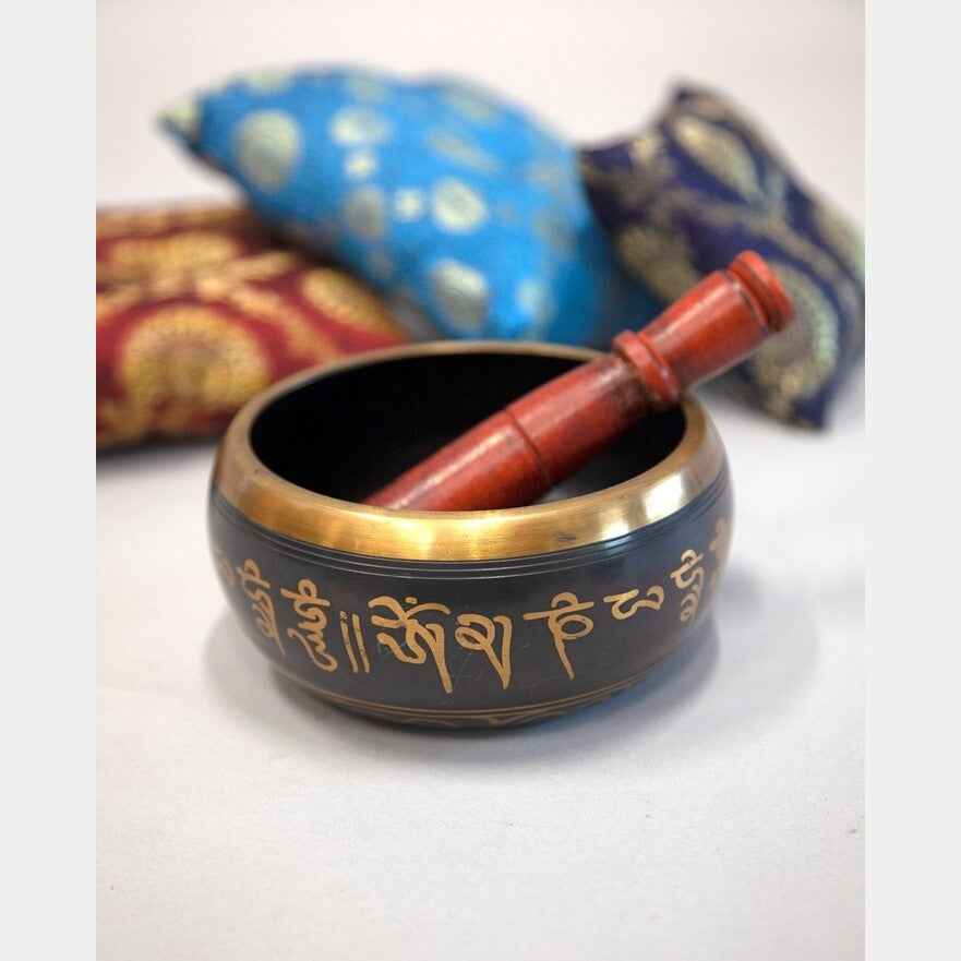 Seven-Metal OM Singing Bowl with Mallet