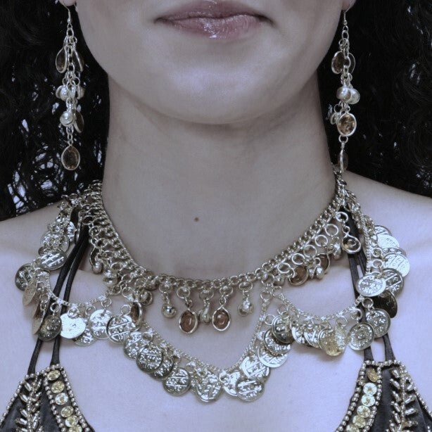 White Metal Necklace with Stunning Glass Charms - Mesmerizing & Luxurious Accessory - Apparel & Accessories > Jewelry