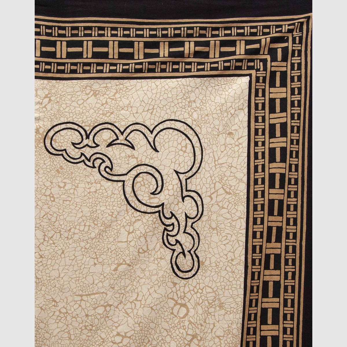 Yin/Yang Dragon Tapestry Bedspread