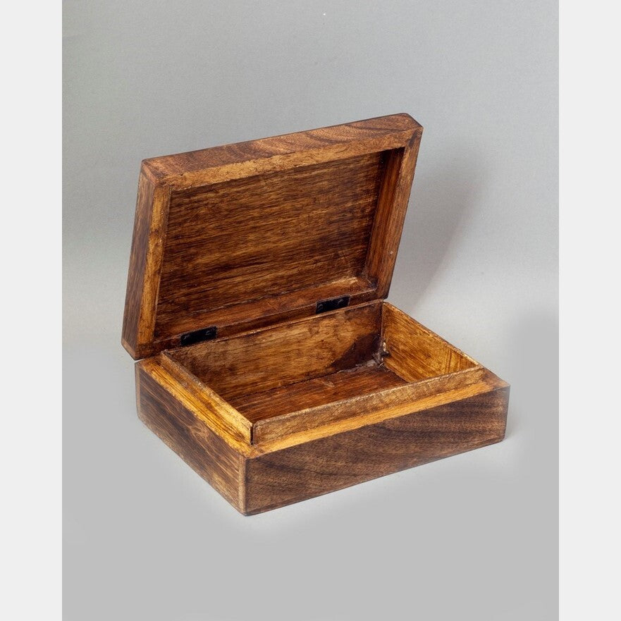 Hand-carved elephant mango wood keepsake box showing detailed lid
