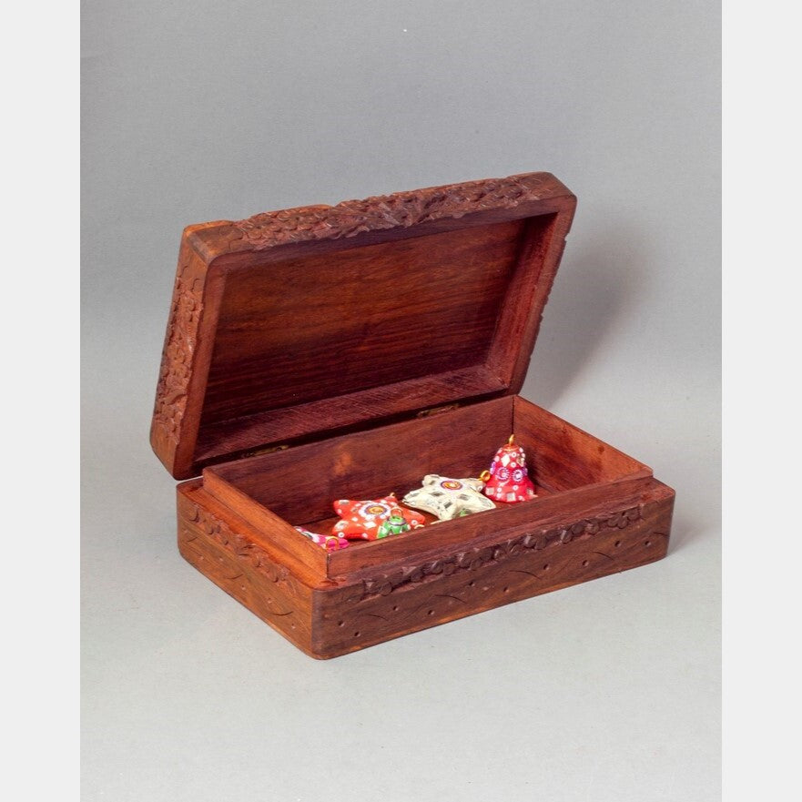 Hand-carved Kashmiri Shisham wood storage box showing detailed lid