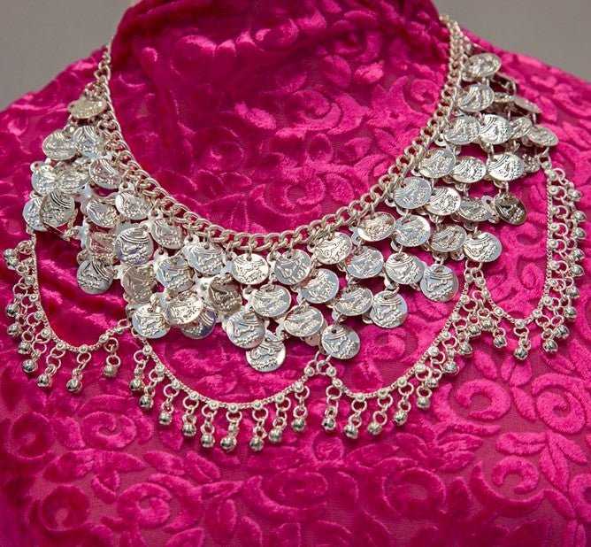 Silver - Polish Necklace - Sleek & Modern Design - Apparel & Accessories > Jewelry > Necklaces - Bellbazaar.com - JW207