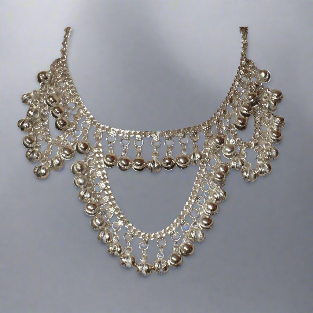 Silver - Tone Necklace with Large Loops - Apparel & Accessories > Jewelry > Necklaces - Bellbazaar.com - JW327