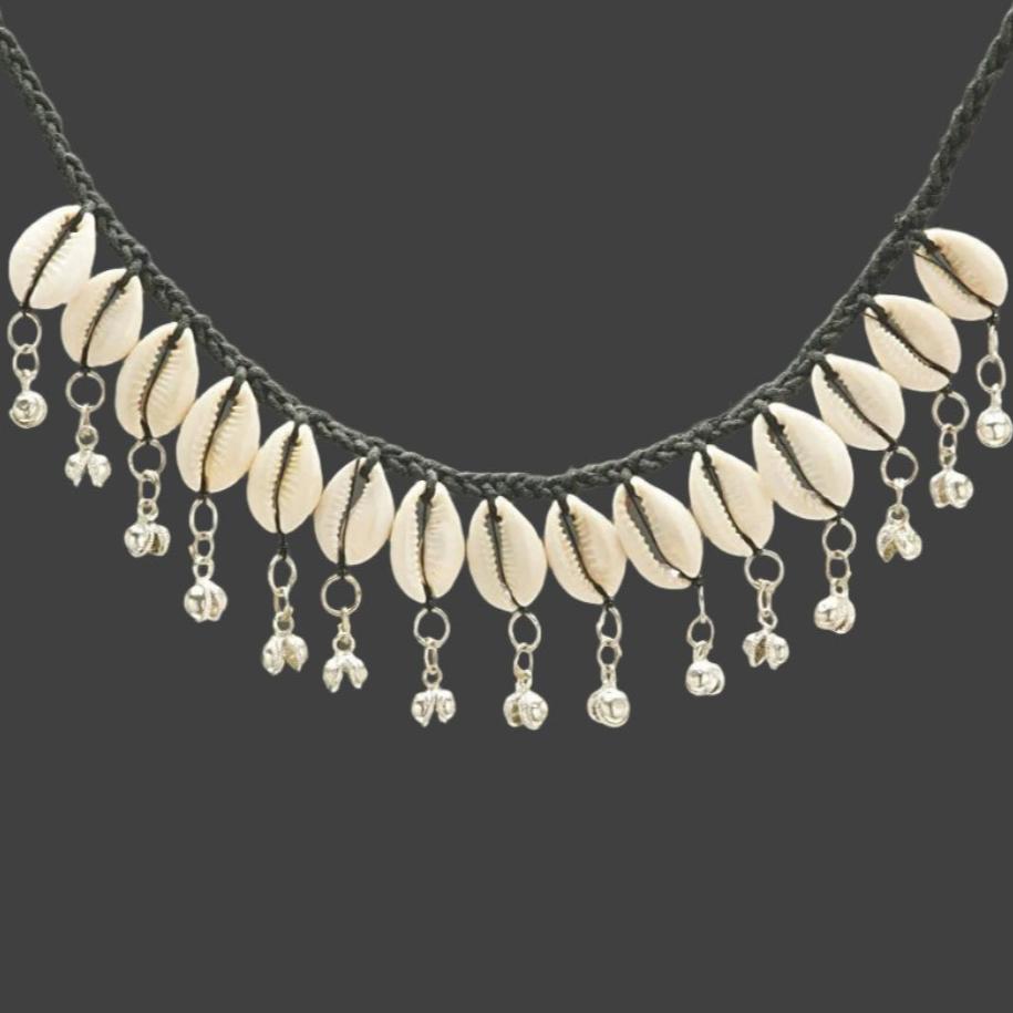 White Metal Necklace with Cowrie Shells - Apparel & Accessories > Jewelry > Necklaces - Bellbazaar.com - JW273