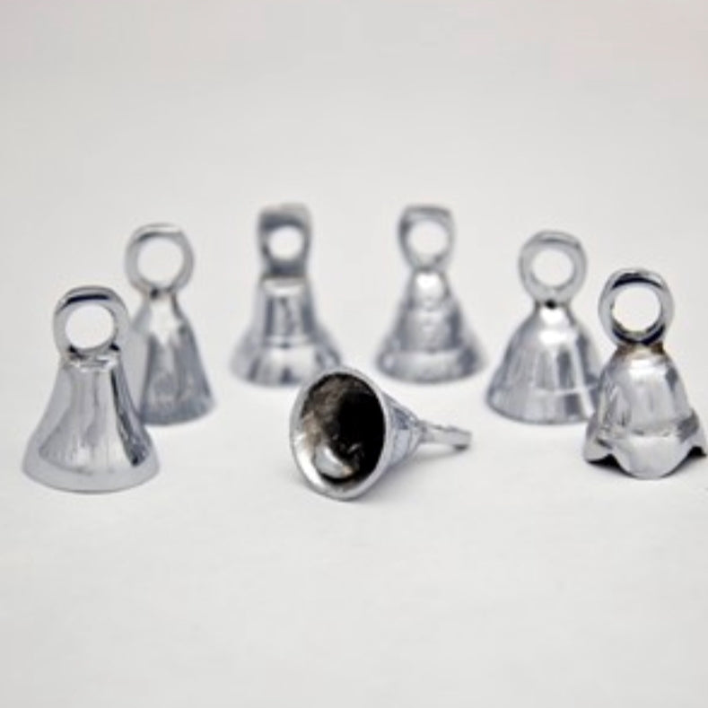 1.5" assorted bells silver finish
