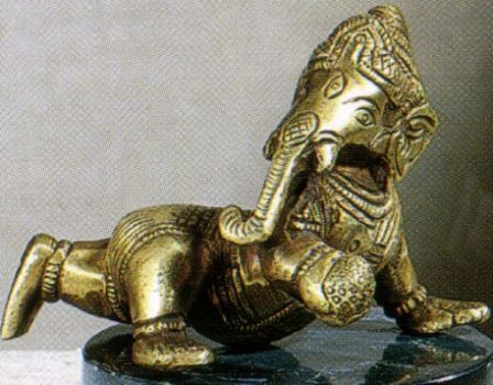 Brass Crawling Baby Ganesha Statue